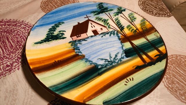 Plato decorativo de cerámica