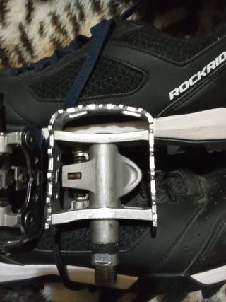 Pedales Shimano y botas de ciclismo