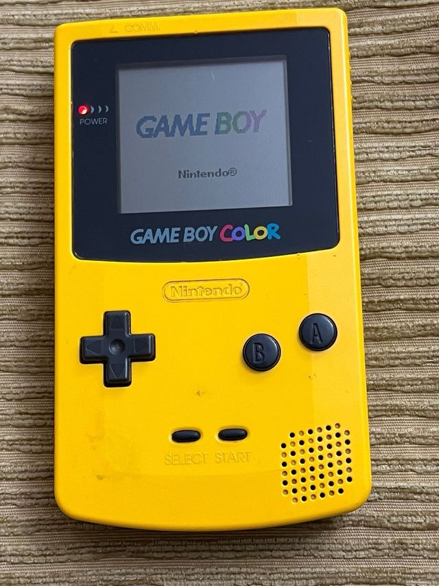 NINTENDO GAME BOY COLOR