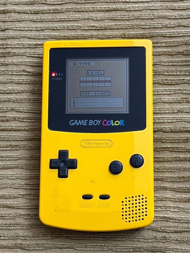 NINTENDO GAME BOY COLOR