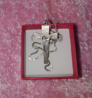 Cruz plata vintage de diseño años 80 con cadena 
