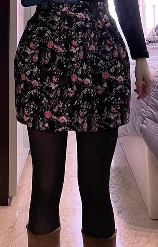 Falda Stradivarius 