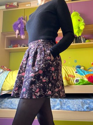 Falda Stradivarius 