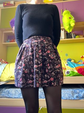 Falda Stradivarius 