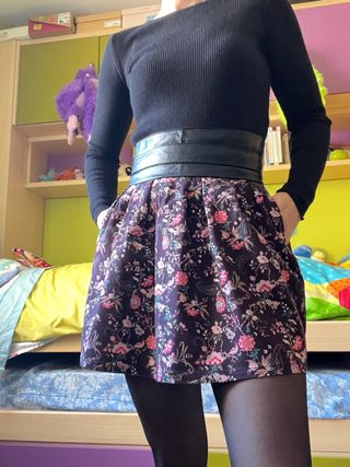 Falda Stradivarius 