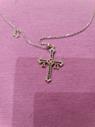 CONJUNTO DE CRUZ Y PENDIENTES 