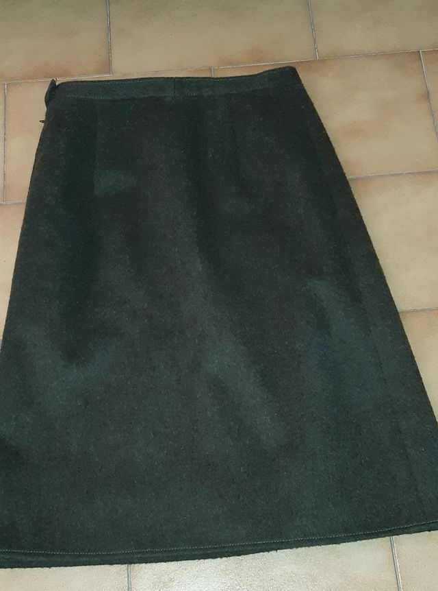 Gonna sartoriale in tessuto loden