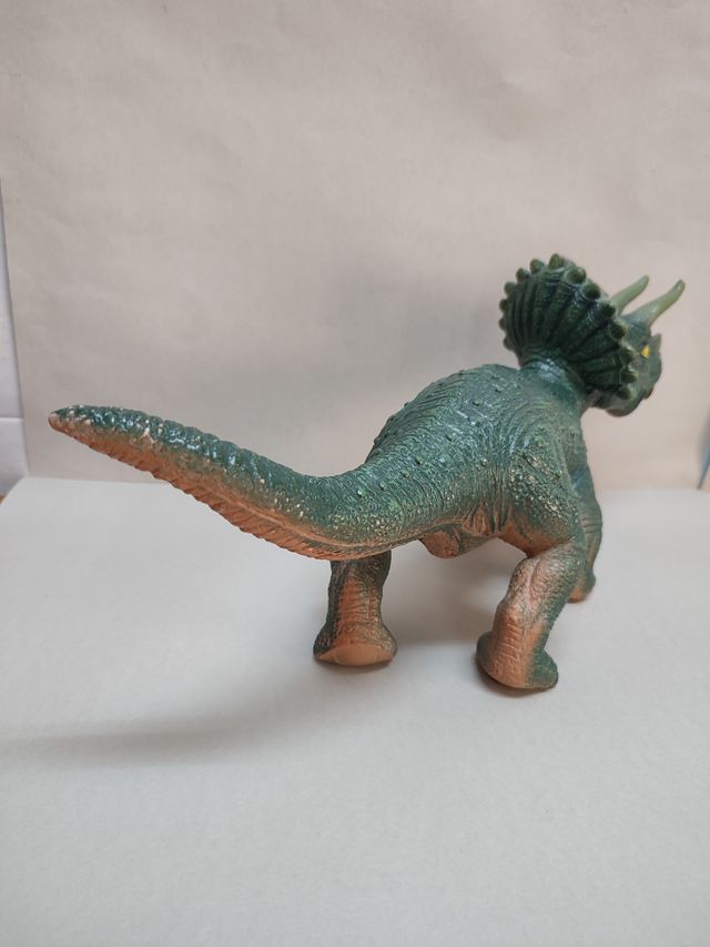 Triceratops Grande 50CM 