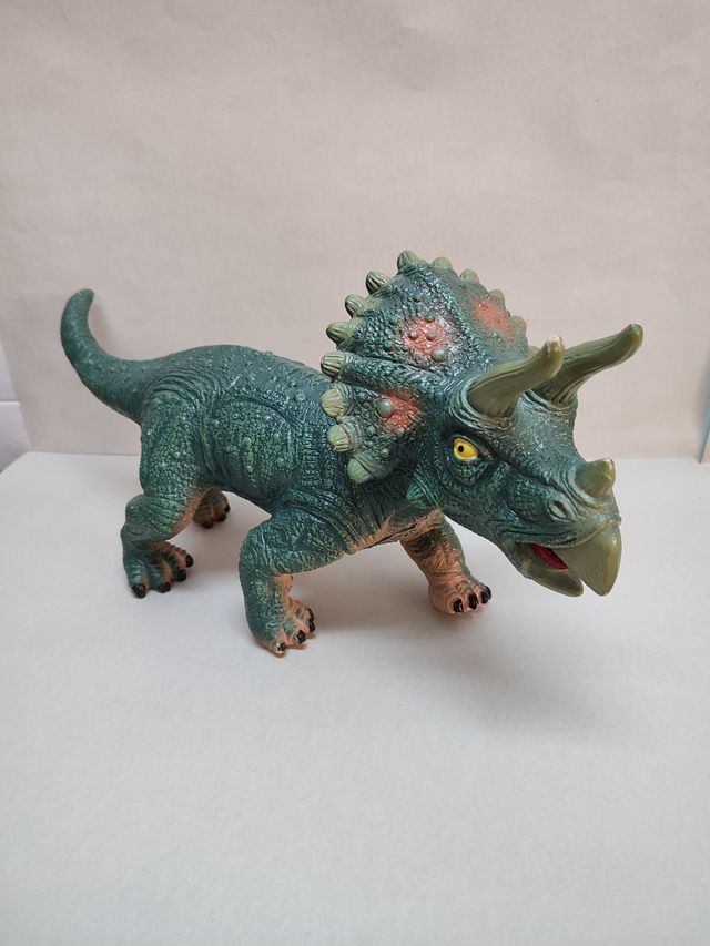 Triceratops Grande 50CM 