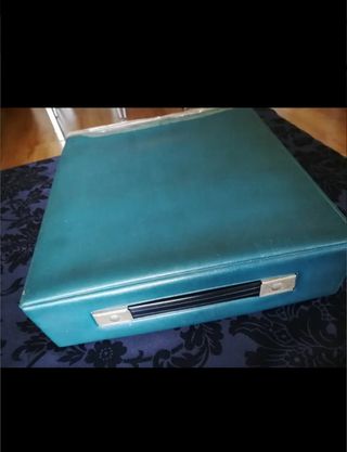Màquina de escribir Olivetti Dora