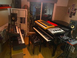 Clases piano, producción, síntesis, musicoterapia