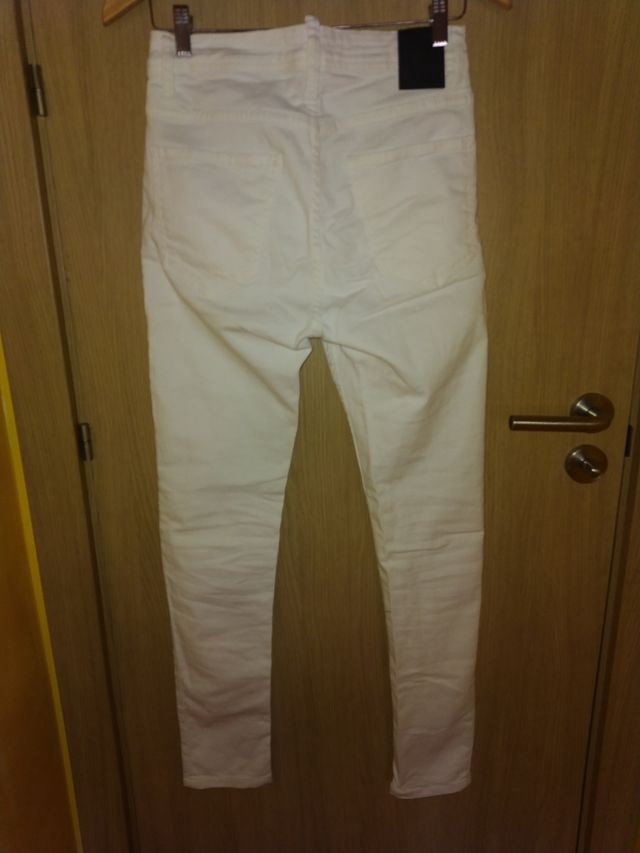 Pantalón vaquero blanco