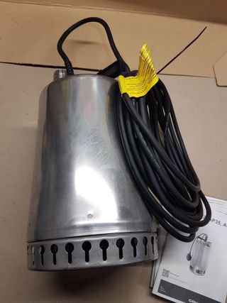 Bomba trifasica sumergible Grundfos