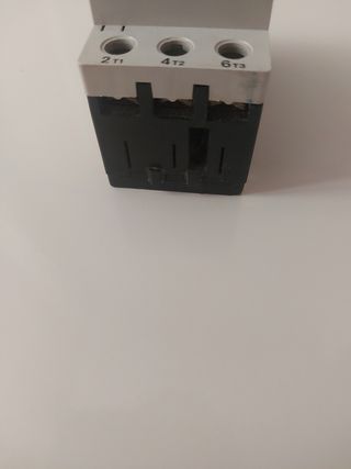 Guardamotores de 2,5A a 4A marca HAGER