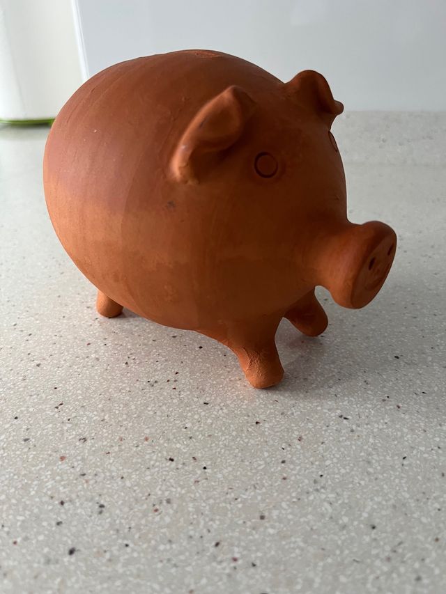 Cerdito hucha de arcilla