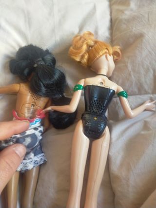 Muñecas Disney Pocahontas y Ariel