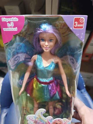 Bambola fatina farfallina stile Barbie 