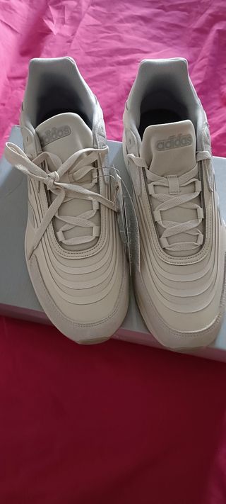 Zapatos nuevos Adidas 46 talla