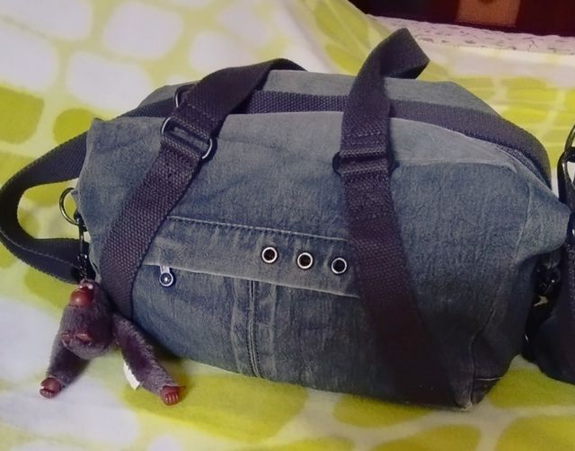 2 Bolsos Kipling  7€ cada uno o 12€ los dos 