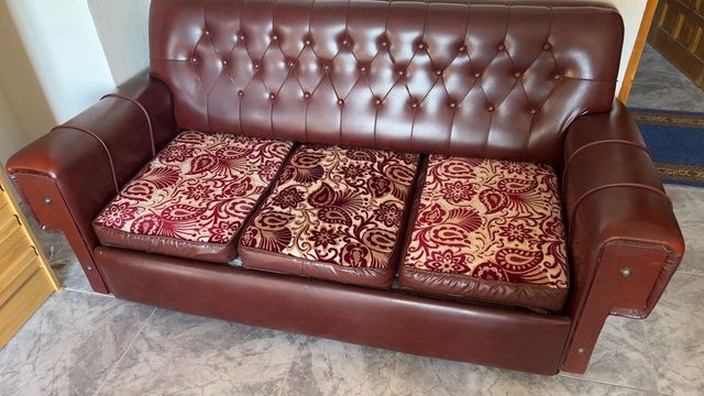 sofa cama vintage  y sillon