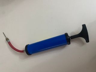 Bomba di sfere portatile multifunzionale con ago