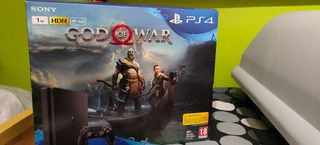 Playstation 4 slim original 2 mandos + juegos