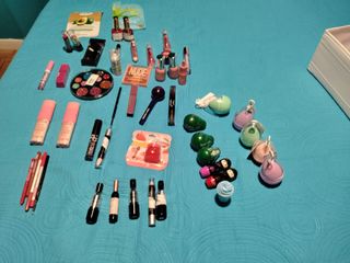 Maquillaje varios precios preguntar 