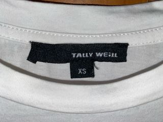 Un Top Corto a Mezze Maniche Marca”TALLY WEIJL”