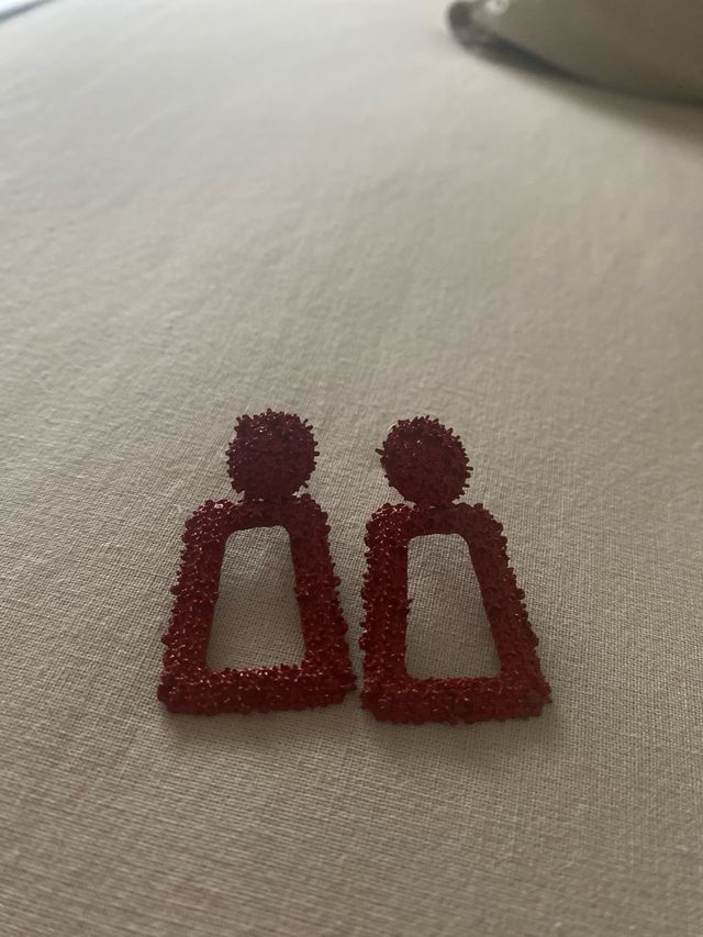 Pendientes sin estrenar