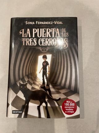 Libro: La puerta de los tres cerrojos
