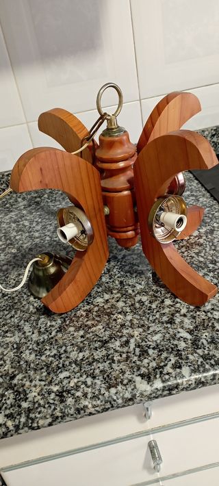 Lámpara techo madera