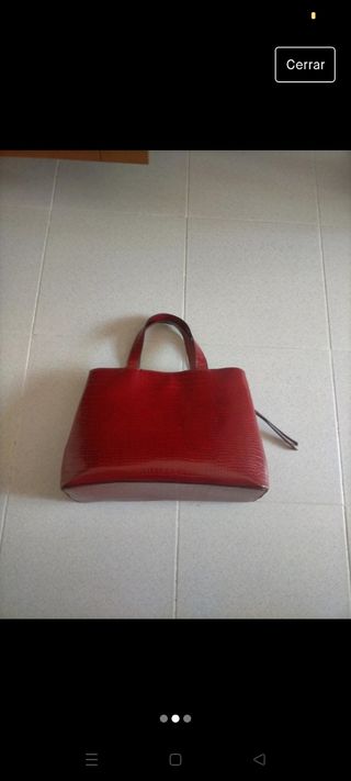 Bolso rojo para navidad Stradivarius 