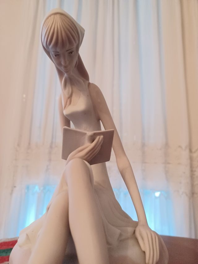 FIGURA PORCELANA LLADRÓ