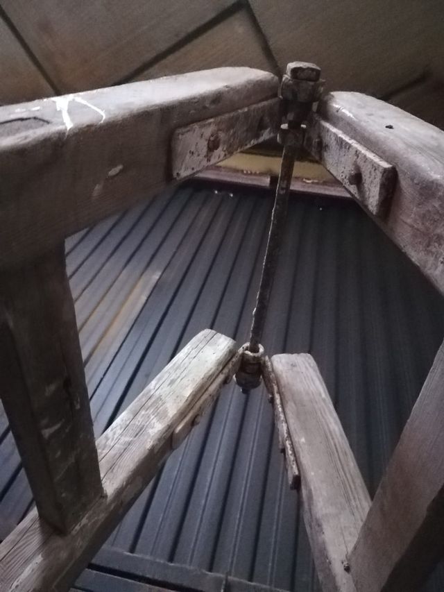 Escalera  cabaletede madera, antigua, vintage