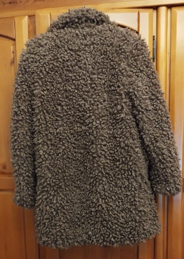 ABRIGO BORREGUILLO ZARA