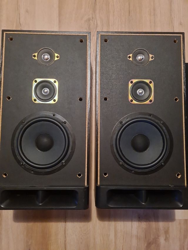 Altavoces aiwa