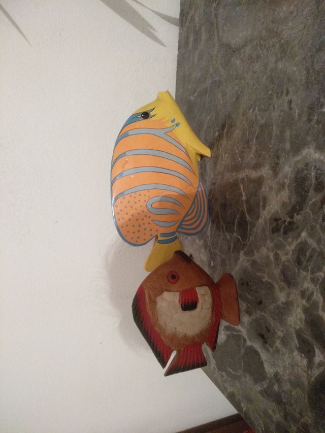 Soprammobile pesci in legno