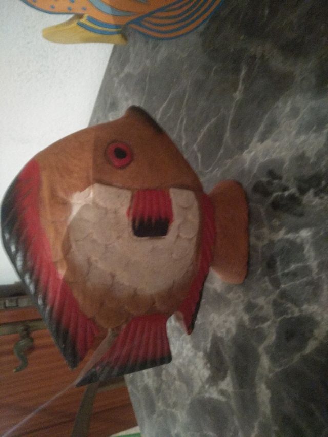 Soprammobile pesci in legno