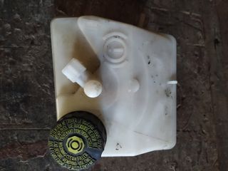 Botella liquido de frenos peugeot 206
