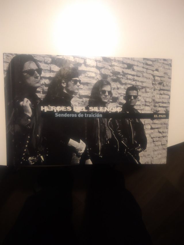 Libreto CD. Héroes del Silencio,