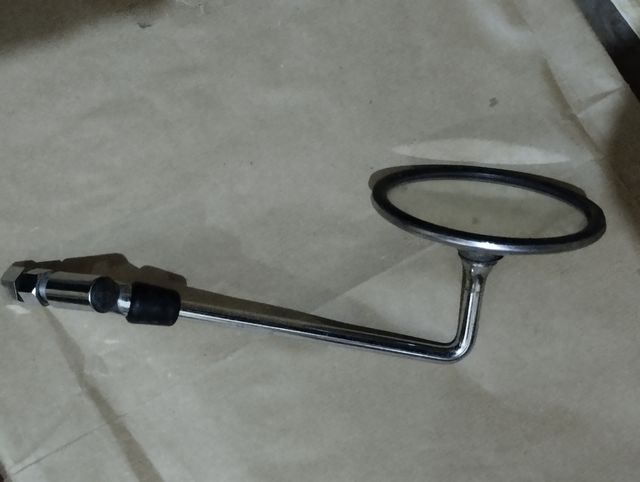 Specchietto moto Suzuki .