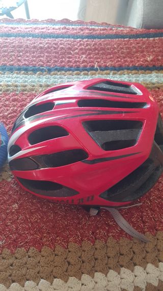 LOS 2 Cascos de niño de 6 a 8 años