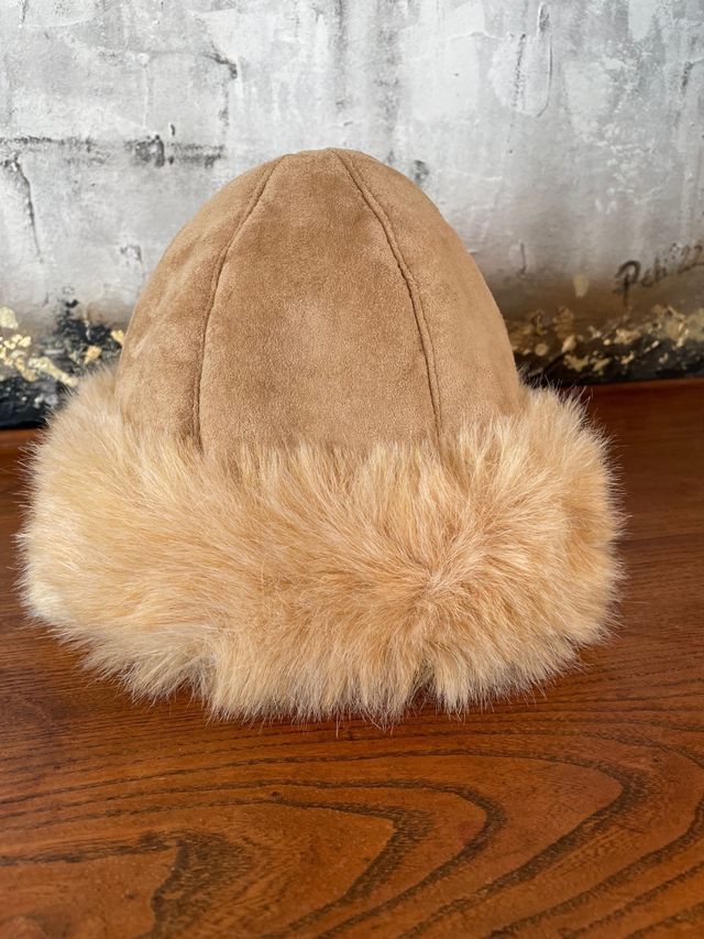 cappello in montone con pelo