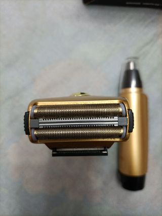 Maquina de afeitar y corta pelos