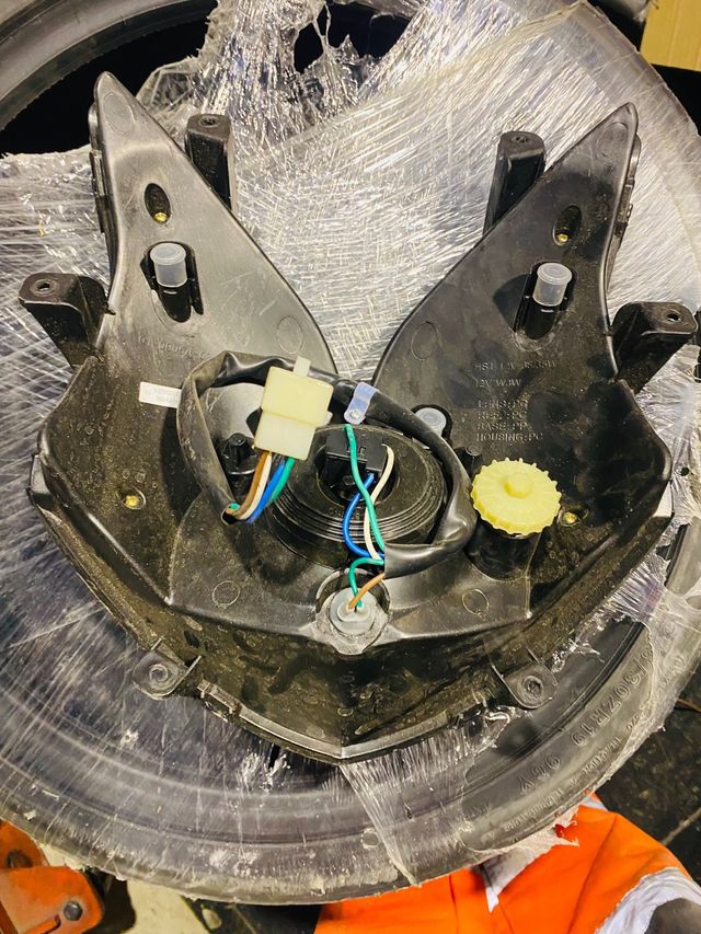 optica delantera  sym stmphony