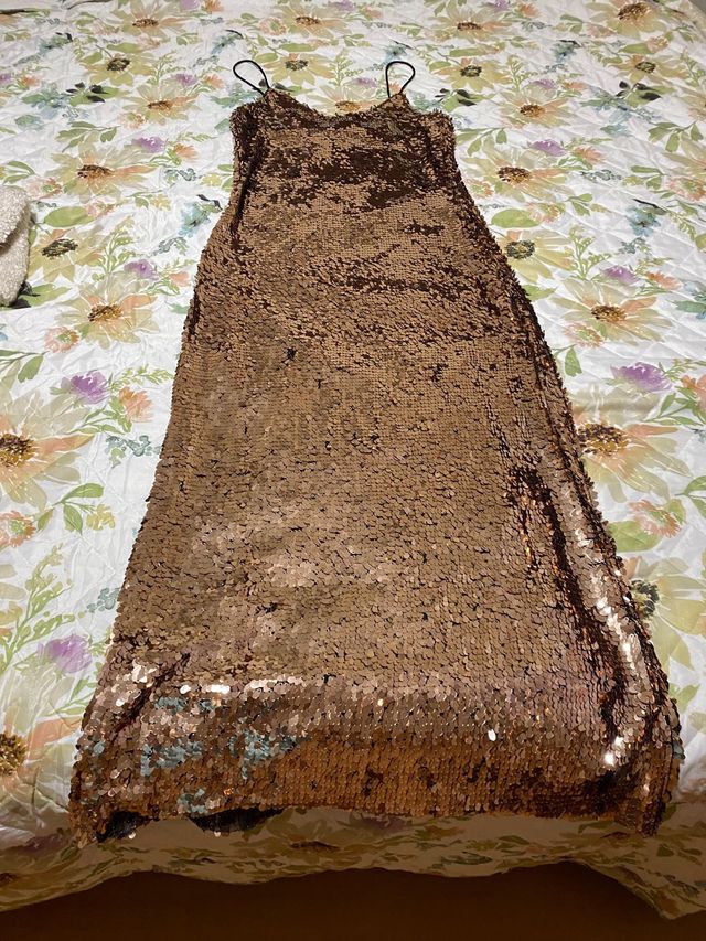 Vestido de fiesta de Stradivarius