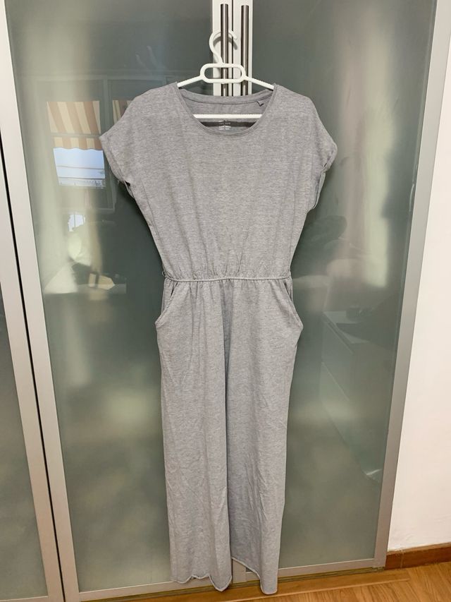 vestido gris largo