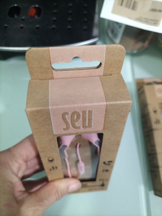 Auriculares rosas tipo jack