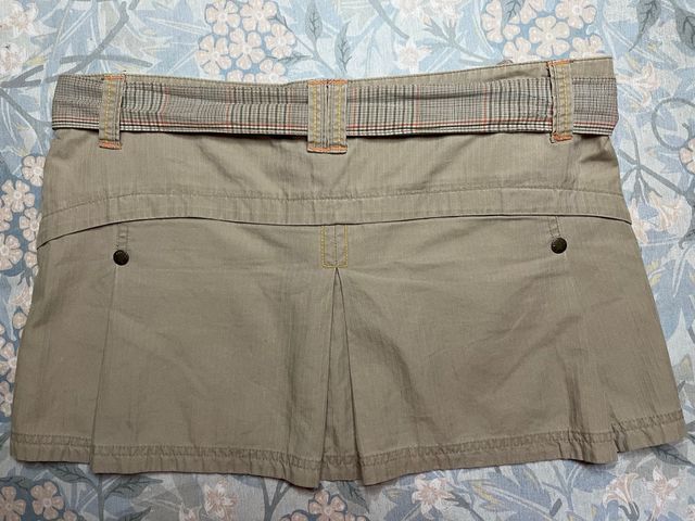 minifalda Bershka T.40