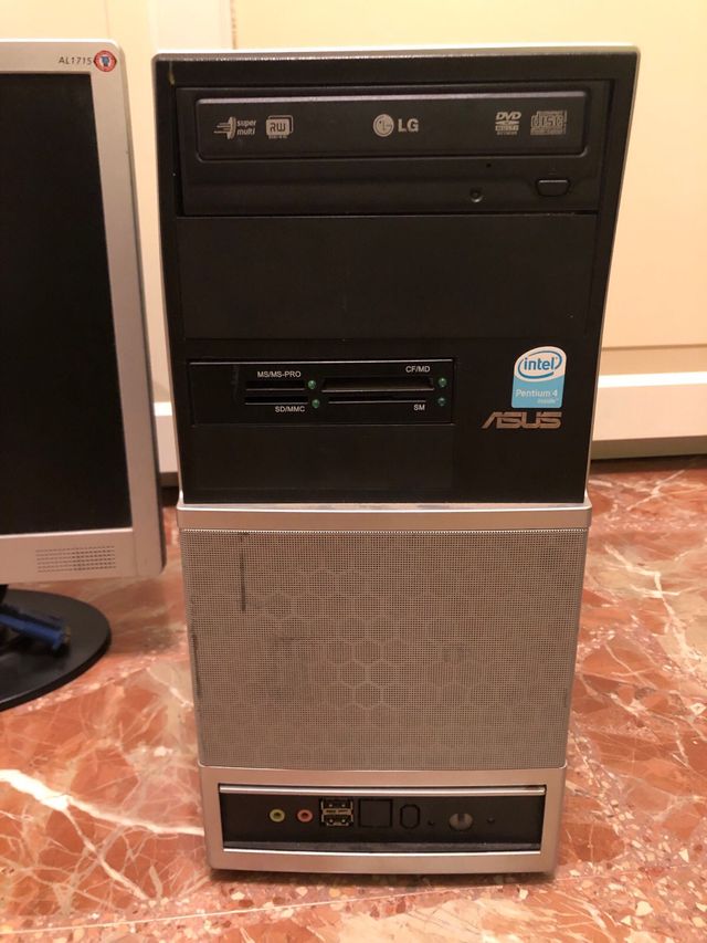 Ordenador Sobremesa Asus Torre y monitor